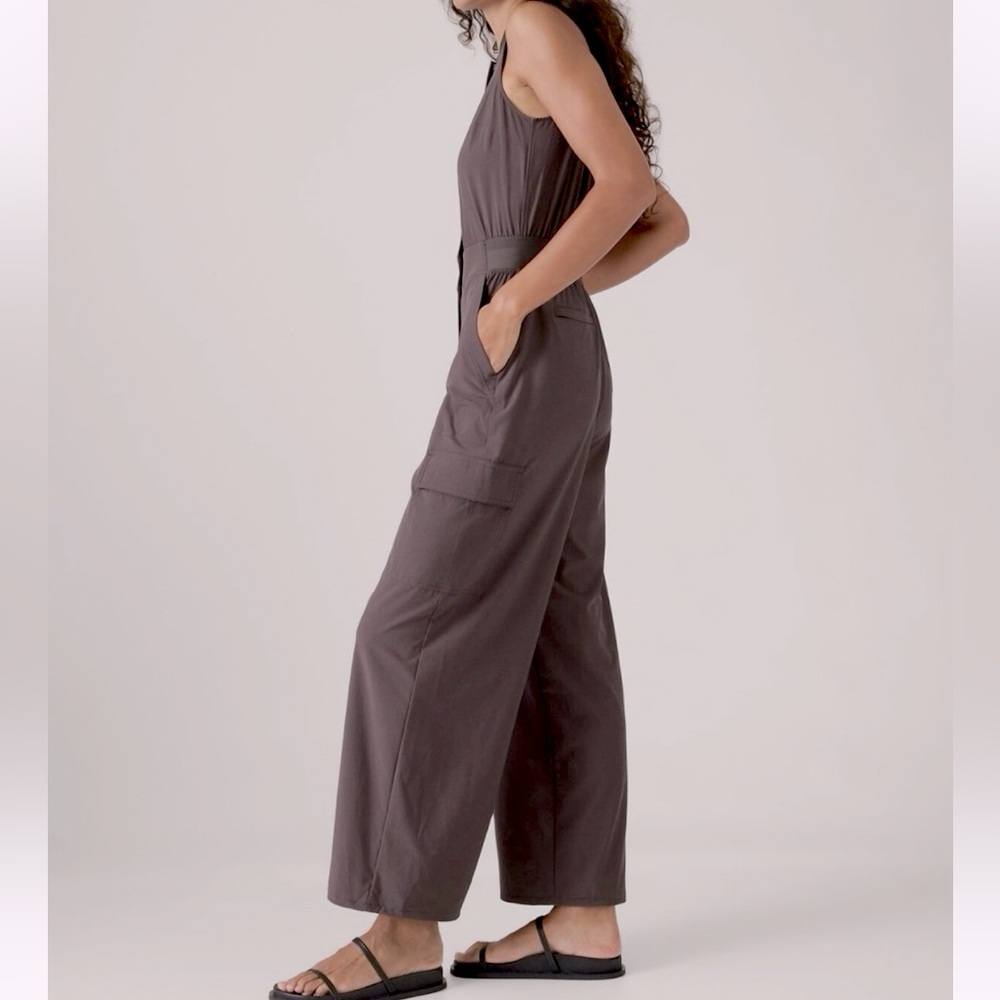 Nwt ATHLETA Brooklyn Utility Jumpsuit Dark Grey